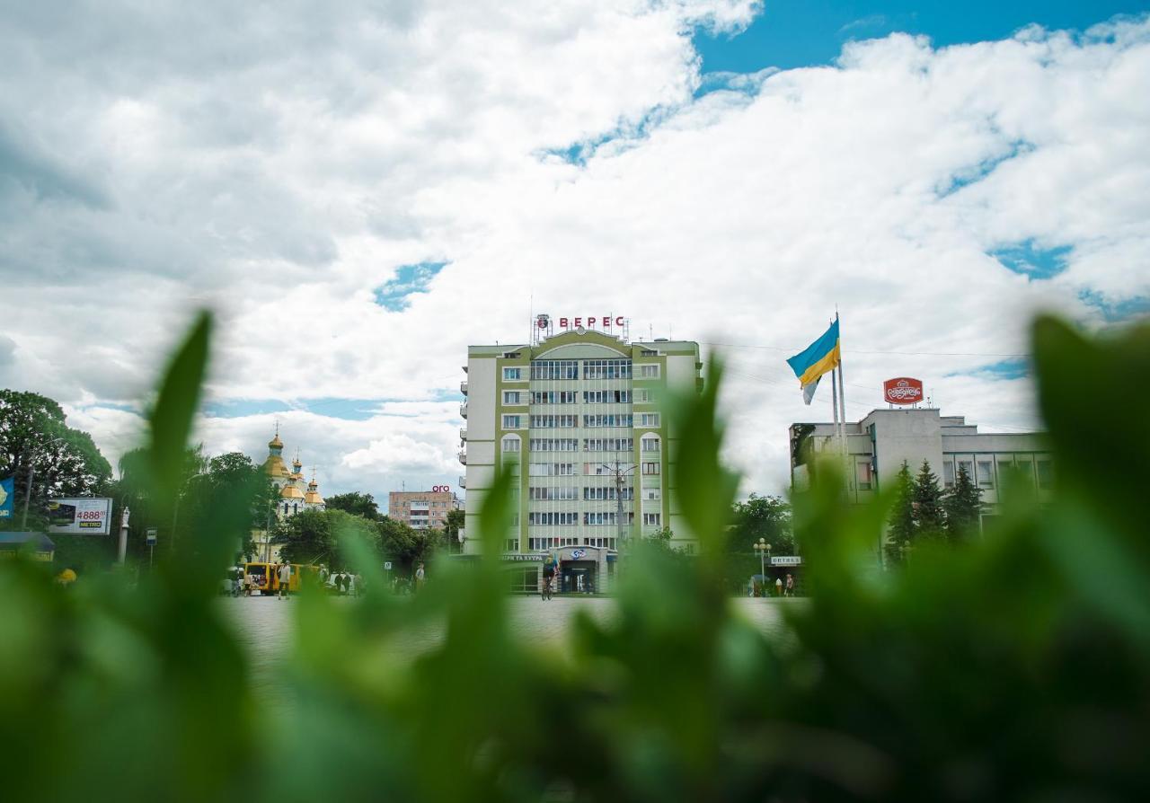 Babylon Apartments Rivne Exteriör bild
